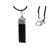 Pendentif Pointe en Tourmaline Noire de Chine montage argenté (3,5 à 4 cm avec collier fermoir mousqueton)