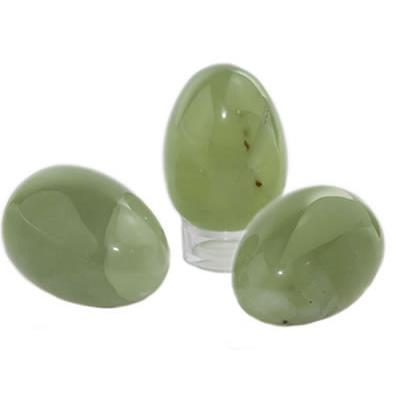 Oeuf en Pierre de Jade de Chine (5 cm) avec socle