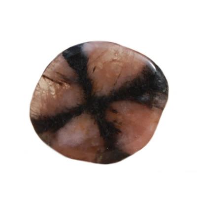 Chiastolite galet pierre plate (3 cm environ)
