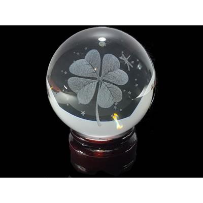 Boule Feng Shui en Cristal et Trèfle à 4 feuilles (6 cm)